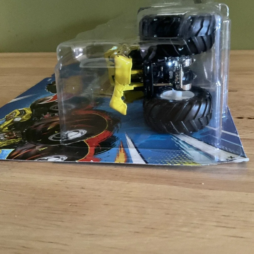 Mattel Hot Wheels‎ Monster Trucks Demolition Doubles, Totaled And Crate Danger